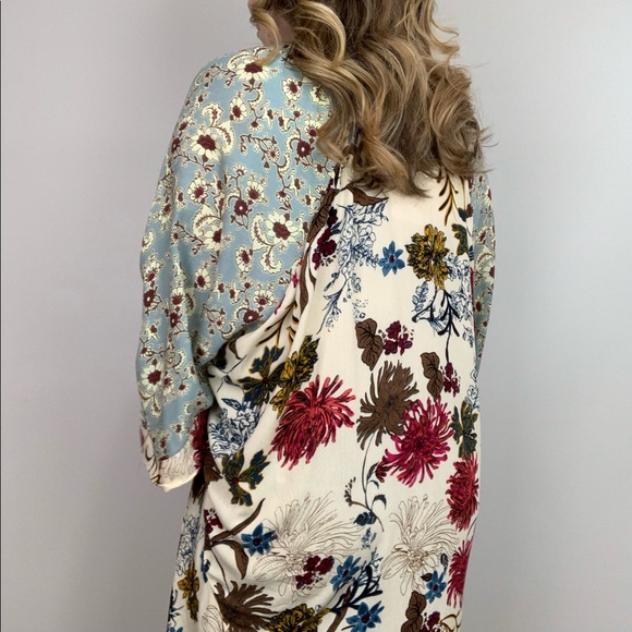 Boho Blooms Kimono Floral Print - Picture 3 of 8